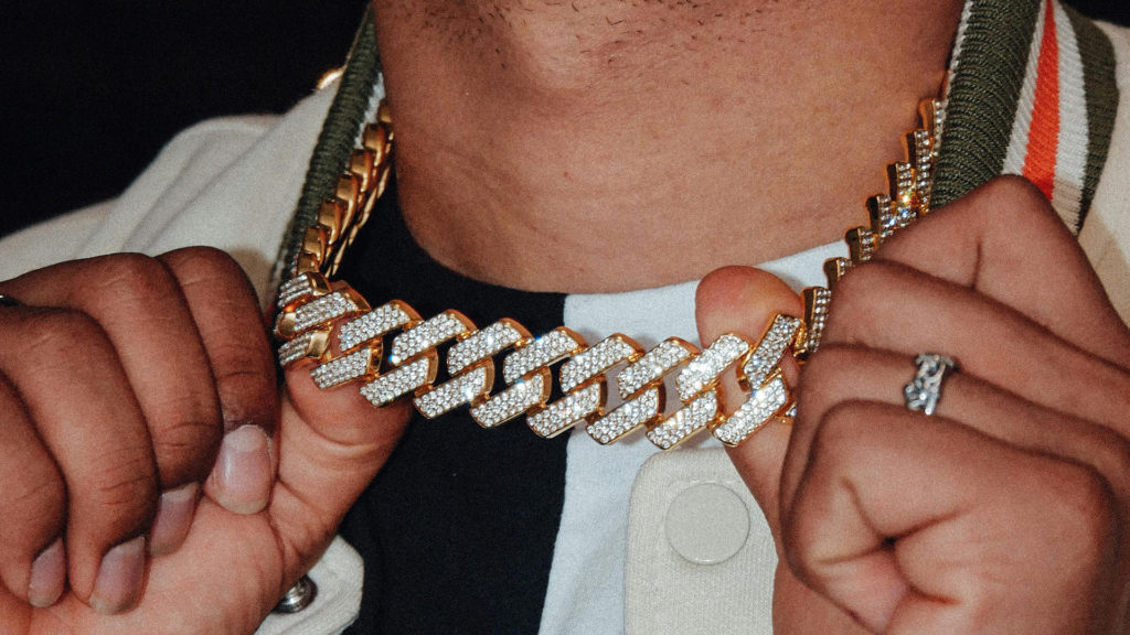 Where to Buy High-End Chains